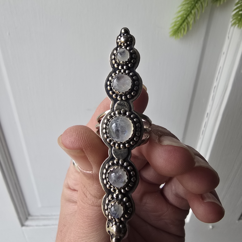 Elegant Silver and White Gemstone Ring